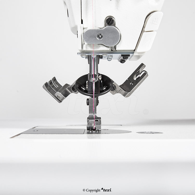 Turret for 3 presser feet for industrial lockstitch sewing machine